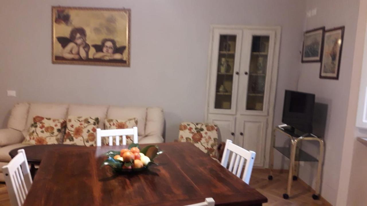 Serenella Apartment Lucca Exteriör bild